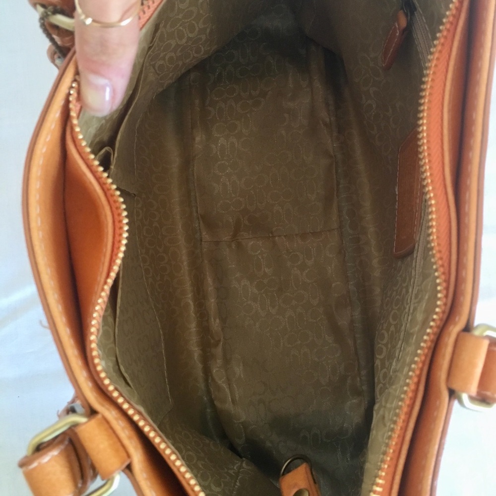 Coach Purse - Picture 4 of 5